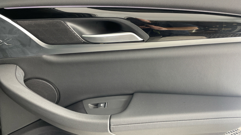 BMW X3 xDrive 30e xLine 5dr Auto Estate